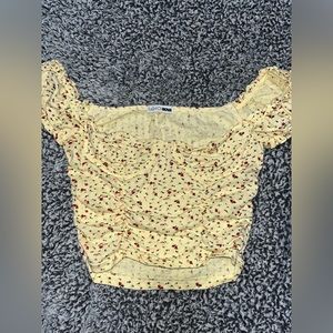 Fashion Nova Floral Crop Top 🌻